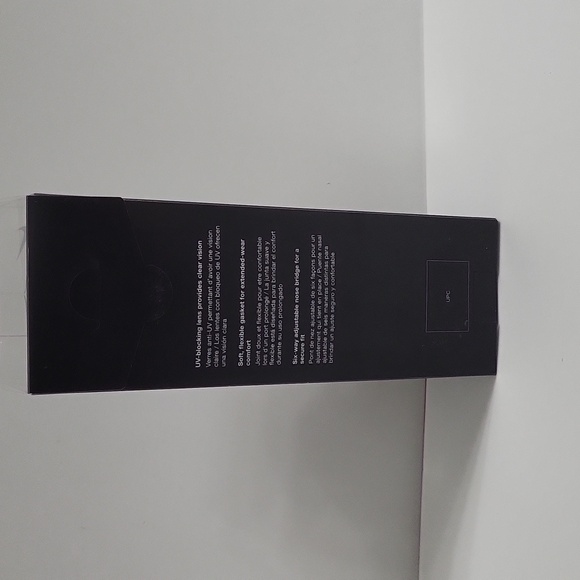 2 For $22 Nike Black Swim Goggles - Picture 3 of 5